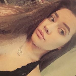 Meet your Posher, Anya